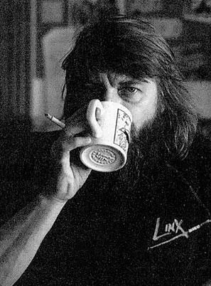Роберт Уайятт в 1974 после выхода Rock Bottom Наверное дальше всех зашла - фото 248