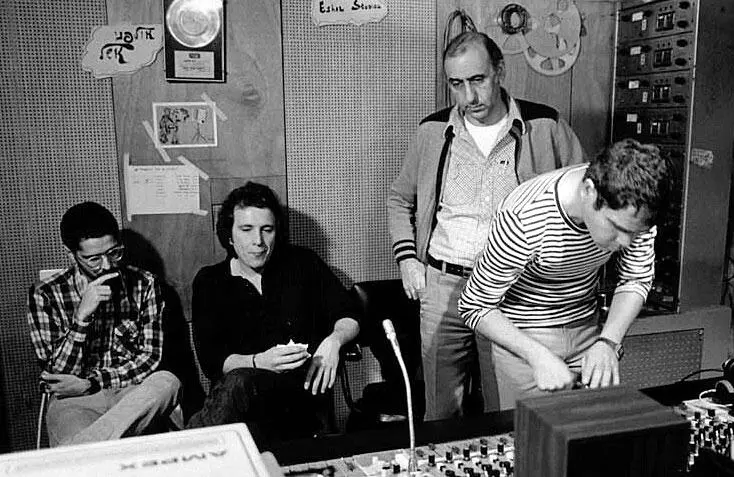 Eshel Sound Studioss Дон Маклин ест американский пирог 1981 Великий - фото 253