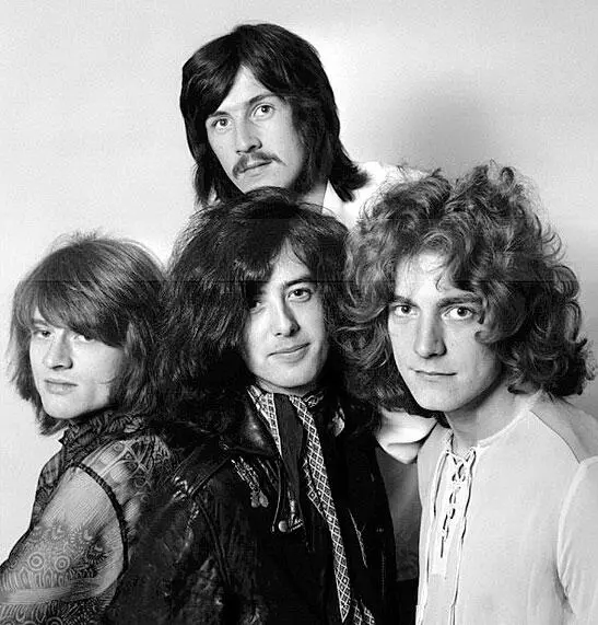 Led Zeppelin Ну и наконец просто невозможно говорить о 70х не упомянув молот - фото 274