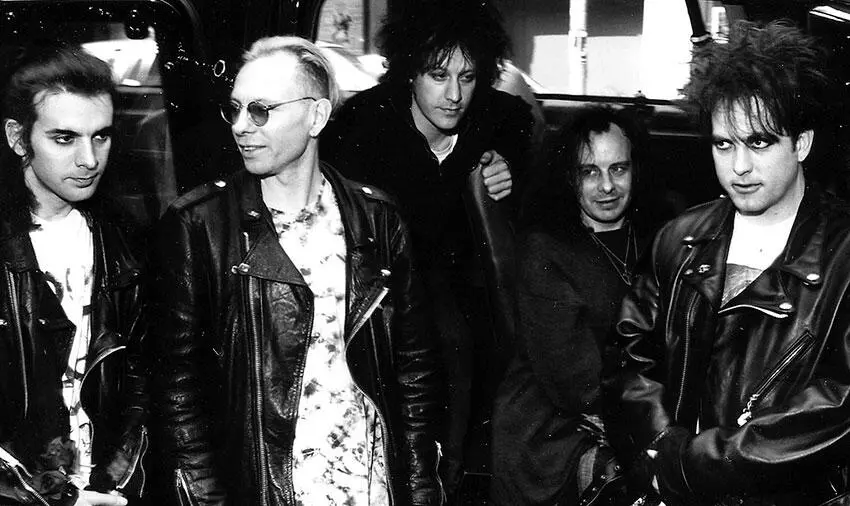The Cure Вот такая вырисовывается панорама британской музыки в 80х годах XX - фото 304