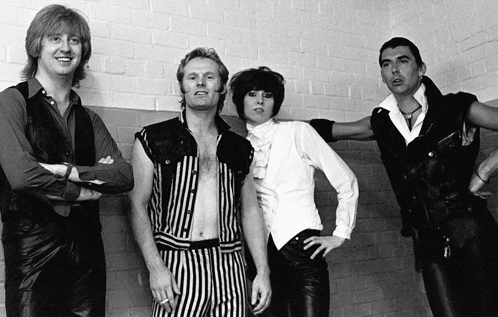 The Pretenders Правь Британия Всех нас учили понемногу Чемунибудь и - фото 324