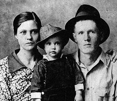 Глэдис Элвис и Вернон Пресли А потом в студию Sun Records в Мемфисе Memphis - фото 407