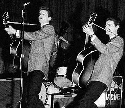 Everly Brothers Ктото должен был сказать что рай возможен и на земле и этот - фото 416