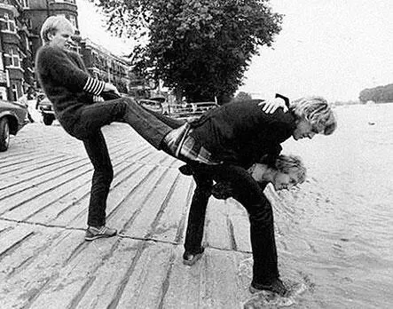 The Police 1979 Разногласия Впоследствии он перевернет мир популярной музыки - фото 635