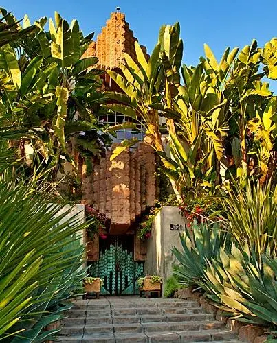 Роскошный дом Джорджа Ходела в стиле храма майя как он выглядит сегодня В - фото 189