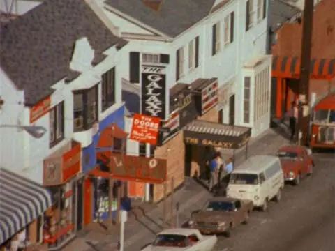 Группа Дорз впервые выступила в клубе Лондонский туман в то время как Love - фото 124