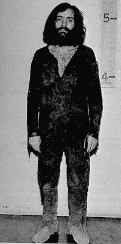 Великий и ужасный Чарли Мэнсон ростом 5 футов 2 дюйма 157 см Несомненно - фото 206