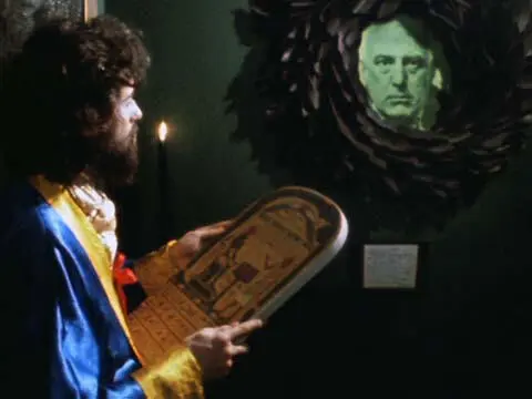 Алистер Кроули появляется в фильме Восход Люцифера Здесь с Джимми Пейджем из - фото 84