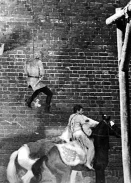 Стрелы Робин Гуда Мальборк 1975 Каскадёр Николай Ващилин дублирует - фото 88