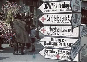 Жизнь оккупированного Парижа В конце концов в марте 1944 года Кролик - фото 94