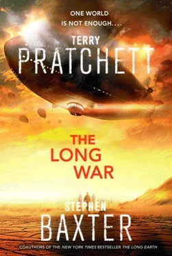 Terry Pratchett The Long War обложка книги