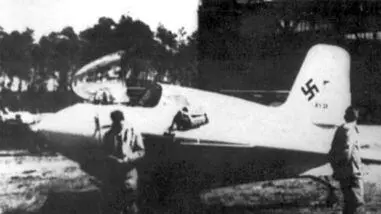 Me 163 BV21 готовится к первому полету 24 июня 1943 г Эти фотографии - фото 26