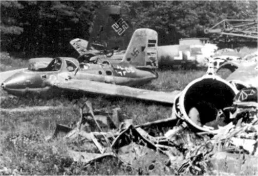 Обломки Me 163B V45 в Брандисе Самолет как полагают сделал свой последний - фото 97