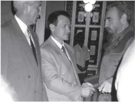 АПТарнаев на встрече с Фиделем Кастро Встреча с сыном Фиделя Кастро Фиделио - фото 10