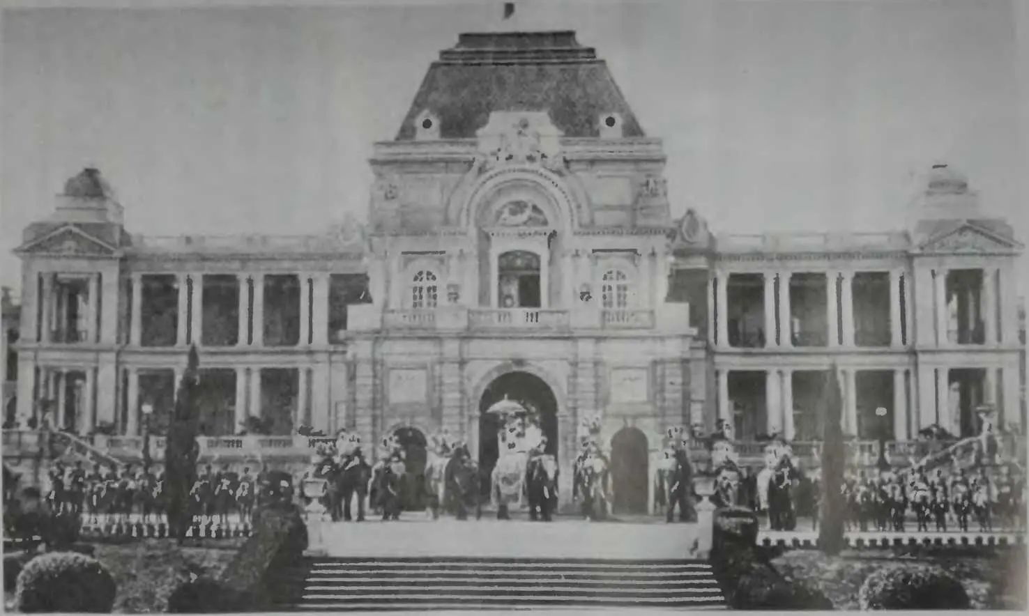 8 Достроенный в 1909 году этот дворец был капризом махараджи Капурталы - фото 9