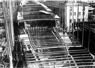 Легкий крейсер Бартоломео Коллеони на стапеле Июньавгуст 1928 г После - фото 33