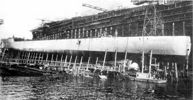 Луиджи Кадорна на стапеле и во время спуска на воду 30 сентября 1931 г - фото 89