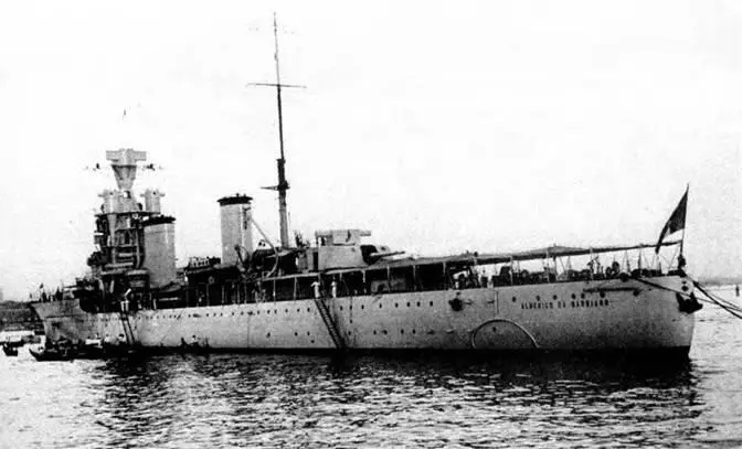 Альберико да Барбиано 1930е гг вверху Луиджи Кадорна в 1933 г - фото 98