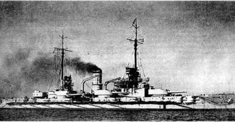Линейные корабли Позен вверху и Вестфален 1916 г Б оевые походы - фото 41