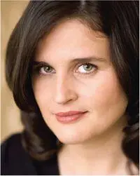 New York Times bestselling thriller author Rebecca Cantrells novels include - фото 15