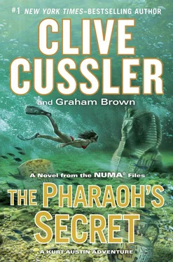 Clive Cussler The Pharaoh's Secret обложка книги