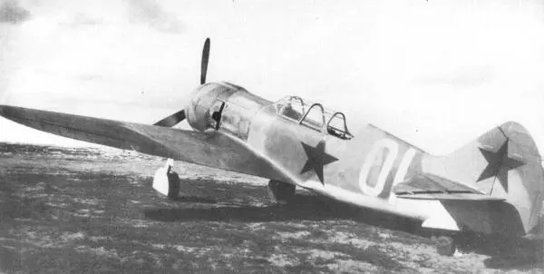 В сентябре 1943 года двухместный учебнотренировочный истребитель Ла5УТИ - фото 62