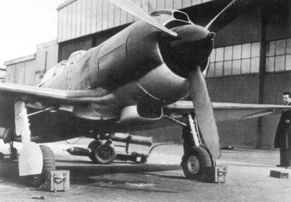 Авиаремонтное предприятие в Куновице Моравия ремонтировало большую часть - фото 113