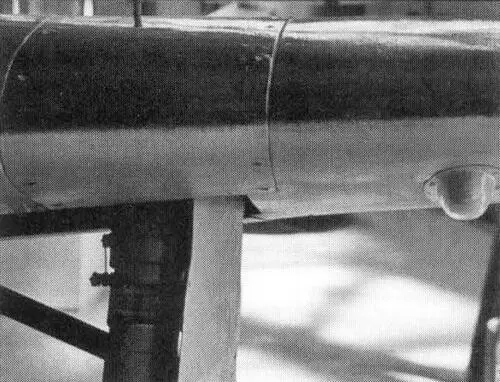 Обтекатель закрывавший узел установки бомбодержателя имел одинаковую - фото 173