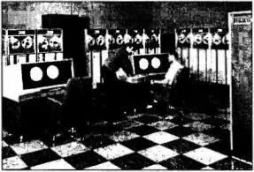Компьютер CDC 6600 В марте 1976 года фирма Cray Research выпустила свой - фото 59