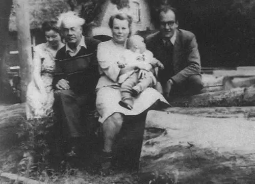 Последние дни в Германии Аппельбек 1948 г Аргентина стала новым убежищем - фото 41