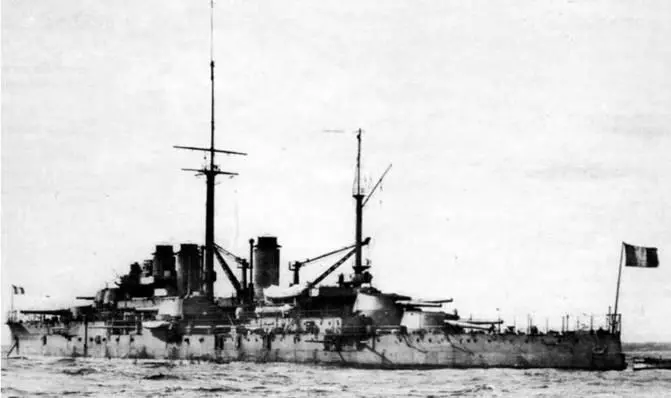 Линейный корабль Курбэ во время ходовых испытаний 1913 г Линейный корабль - фото 71