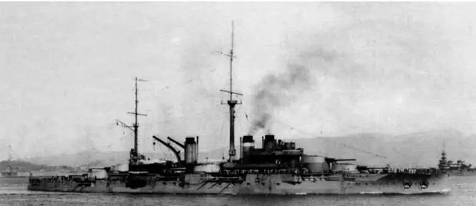 Жан Бар в 1914 г вверху и в 1915 г два фото внизу - фото 83