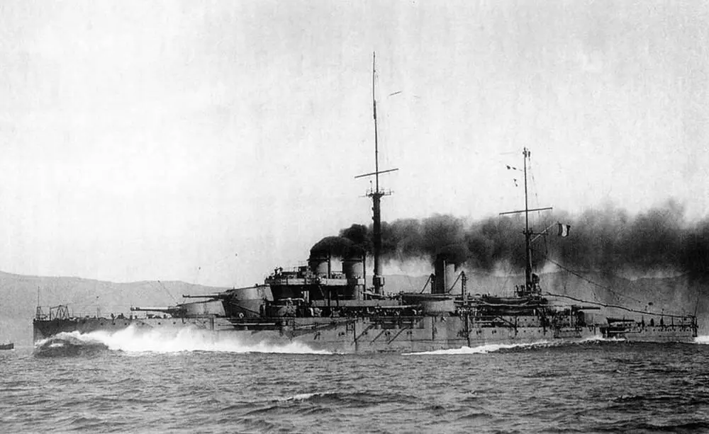 Париж на полном ходу Курбэ в 1924 г в 1925 г и в 1932 г - фото 97