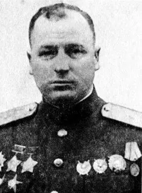Командир 18го Гвардейского стрелкового корпуса генералмайор Иван Михайлович - фото 75