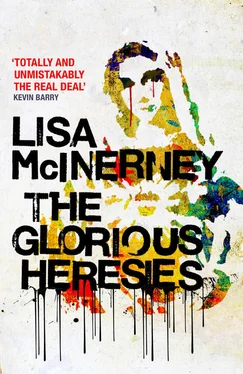 Lisa McInerney The Glorious Heresies обложка книги