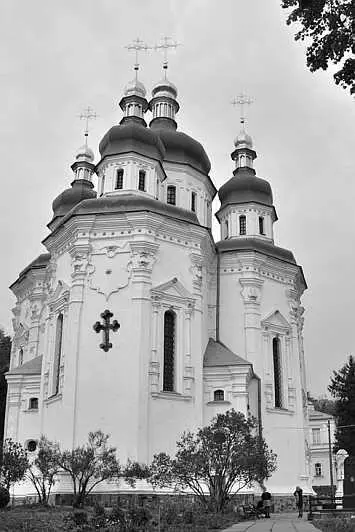 Георгиевский собор Выдубицкого монастыря Внушительности добавляют небольшие - фото 34