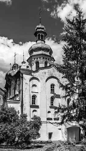 Южный фасад Троицкой надвратной церкви В 1730х годах внутренние стены - фото 70