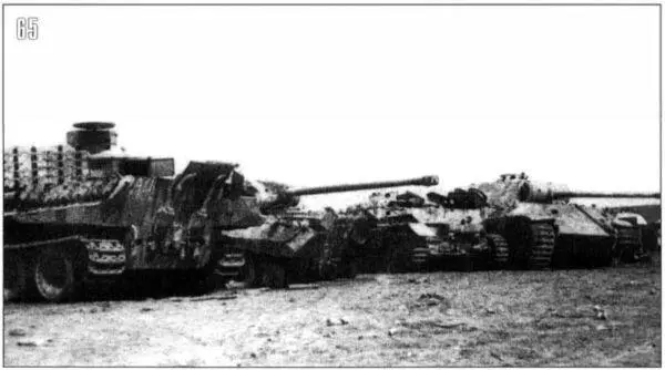 65 Немецкие танки захваченные советскими войсками под Барановичами Лето 1944 - фото 67