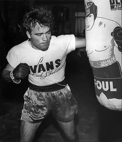 Марсель на тренировке 1948 год 48 Случай в Америке Этим вечером у Пиаф - фото 48