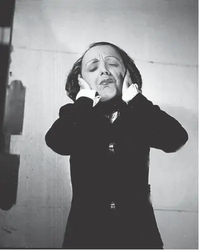 Эдит Пиаф на записи песни 1938 год 65 И умереть чтобы снова жить А - фото 65
