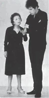 С Тео Сарапо 1960е годы 78 Предостережение Однажды Эдит позвонил Ив - фото 78