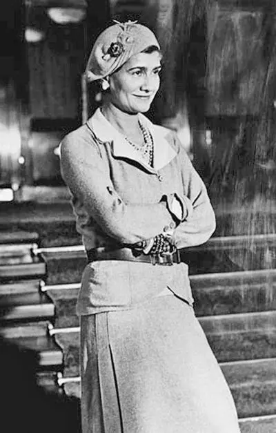 Коко Шанель 1926 год 32 Депрессия Ей было всего 36 лет Но в тот страшный - фото 32