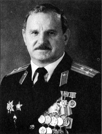 Скрынников МФ Председатель научнотехнического комитета ВДВ полковник - фото 6