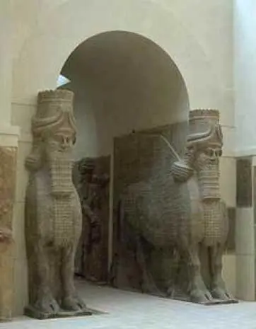 Рис 26 Крылатый бык с человеческой головой VIII в до н э Алебастр резец - фото 26