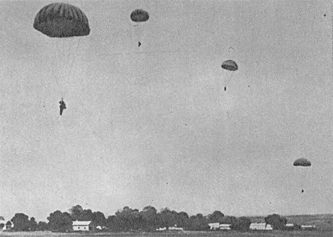 Учения Высадка десанта в 1930 году За несколько лет до этого 11 декабря 1932 - фото 6