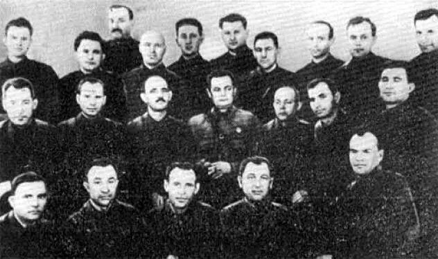 Руководящие работники Одесской областной партийной и комсомольской организаций - фото 53