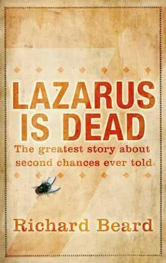 Richard Beard Lazarus Is Dead обложка книги