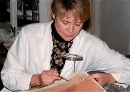 Мастерская графики Реставратор Г Г Полищук работает с сангиной XIX века - фото 84