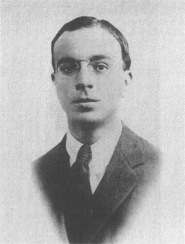 С 1912 года Каммингс публикуется в журнале Гарвардского университета Гарвард - фото 7