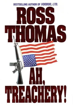 Ross Thomas Ah, Treachery! обложка книги